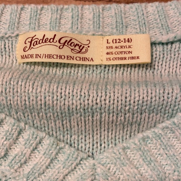 Faded Glory sweater bundle - Picture 4 of 15